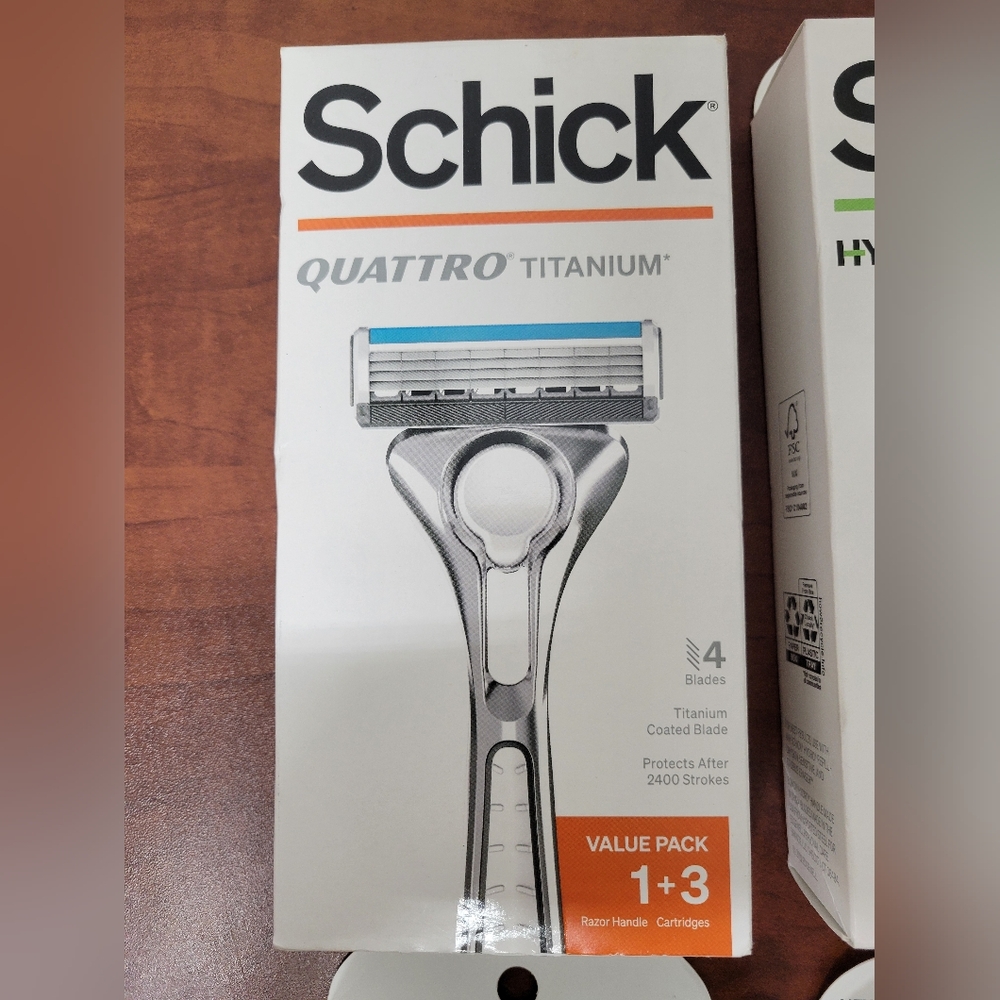 Schick Razor NIB - Picture 2 of 9